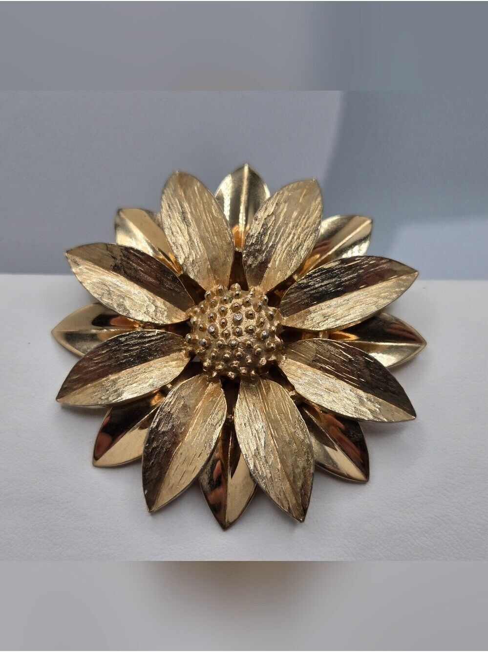 Vintage Sarah Coventry “Satin Petals” Gold Tone Flower Brooch Signed Canada